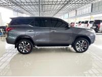 Toyota Fortuner 2.4 V (ปี 2020) SUV AT - 2WD รูปที่ 3