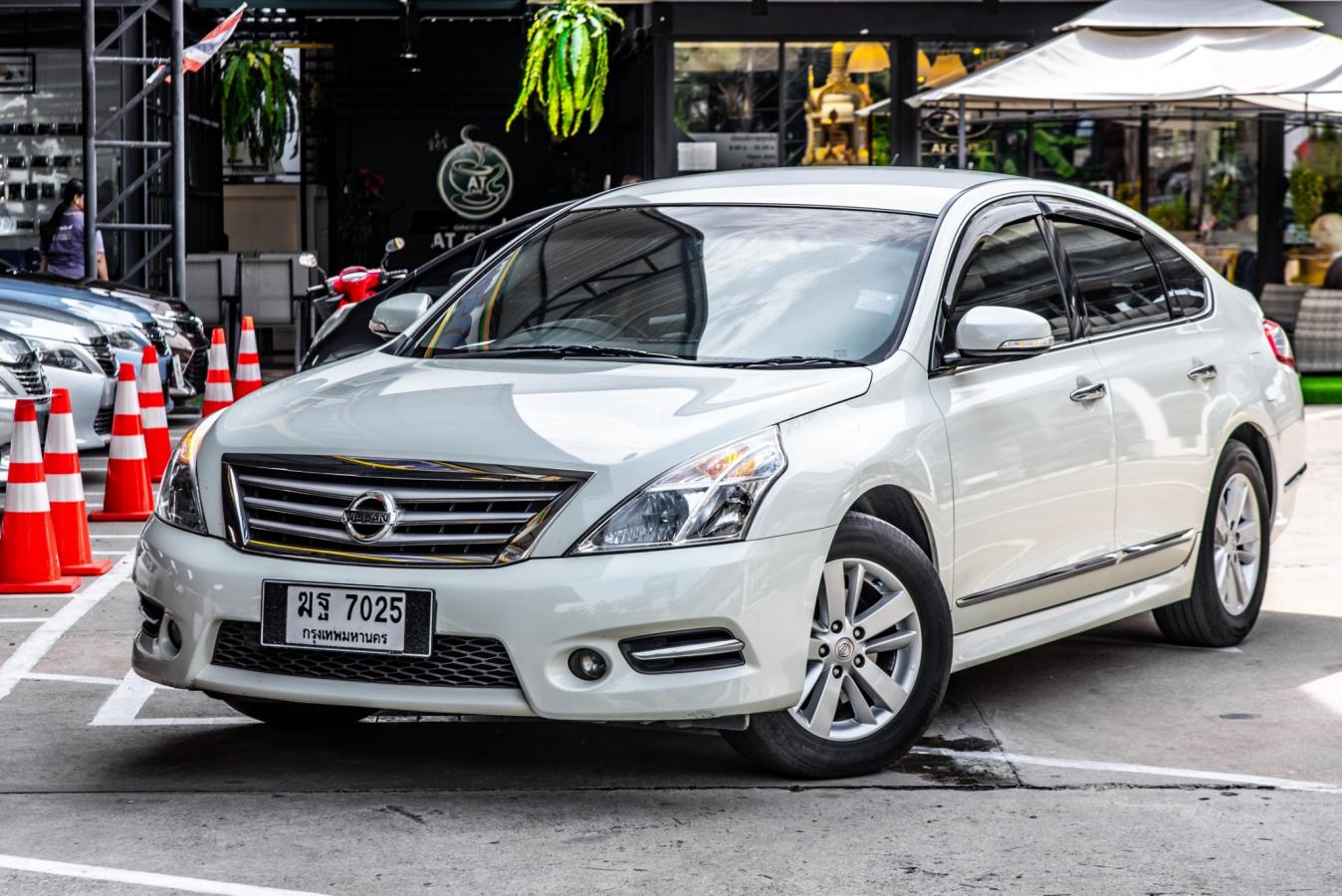 Nissan teana 2012 года