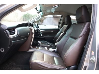 Fortuner 2.4 V ปี 2016 ฟรีดาวน์ ผ่อนเดือนละ 14,xxx.- ออกรถ 20,000 บาท รูปที่ 9