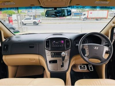 Hyundai H-1  2.5 Elite ปี16 จด 17 รูปที่ 9