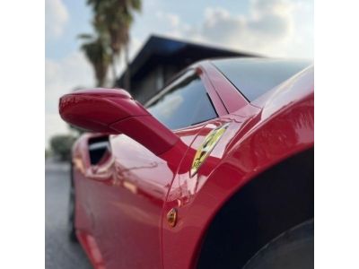 Ferrari 488 GTB ปี 2016 รูปที่ 9
