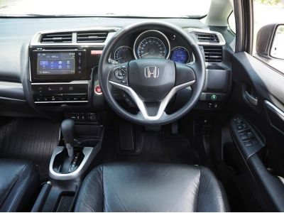 ขายHonda Jazz 1.5V ปี15 รูปที่ 9