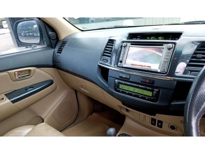 toyota fortuner รูปที่ 9