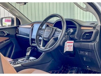 2021 ISUZU MU-X 3.0 ULTIMATE 4WD รูปที่ 9