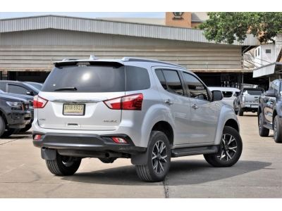 2019 ISUZU MU-X 3.0 DVD NA AUTO ฟรีดาวน์ ไมล์แท้ 1 แสน รูปที่ 9