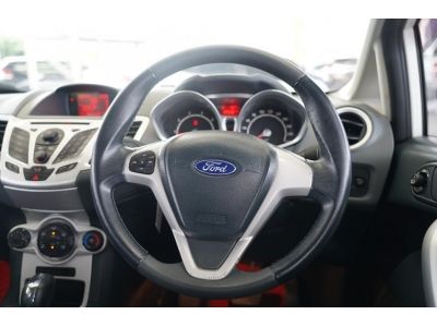 2012 FORD FIESTA 1.5 S  A/T สีขาว รูปที่ 9
