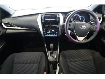 2019 Toyota yaris 1.2 E สีแดง รูปที่ 9