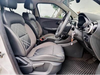 2019 MG MG3, 1.5 V SUNROOF Topสุด AT รูปที่ 9