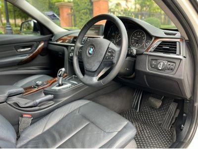 2015 BMW 320i Luxury ( F30 ) รูปที่ 9