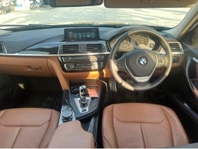 2016 BMW Series 3 330e 2.0 รูปที่ 9