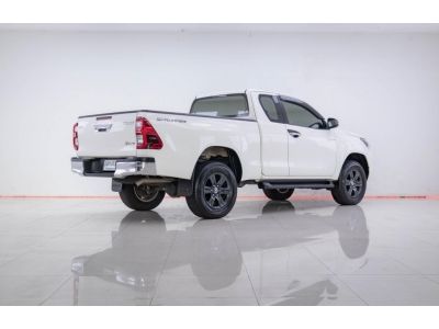 2020 TOYOTA REVO CAB 2.4 MID PRERUNNER เกียร์ออโต้ AT  ผ่อน 5,902 บาท 12 เดือนแรก รูปที่ 9