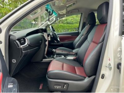 2019 TOYOTA FORTUNER 2.8 TRD SPORTIVO BLACK TOP รูปที่ 9