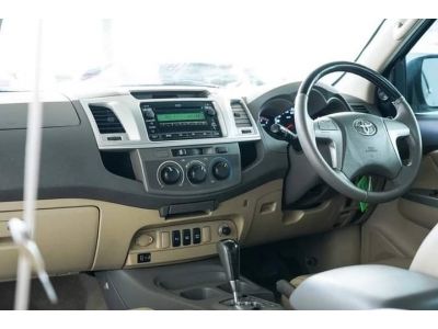 Toyota Fortuner 2.5 G เกียร์ออโต้ ปี 2012 รูปที่ 9