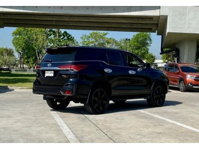 2016 TOYOTA FORTUNER 2.8 TRD SPORTIVO รูปที่ 9