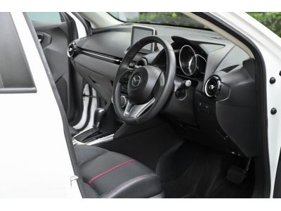 MAZDA 2 1.3 High Connect  4Dr A/T ปี 2016 รูปที่ 8