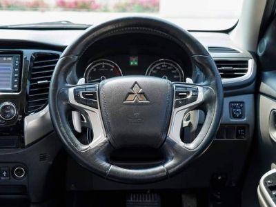 2017 Mitsubishi Triton All New Double Cab 2.4 GLS Plus Mivec Edition 4x4 เกียร์ออโต้ AT รูปที่ 9