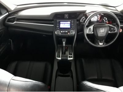 HONDA CIVIC 1.8 E (FC) CC. ปี 2019 สี เงิน เกียร์ Auto รูปที่ 9