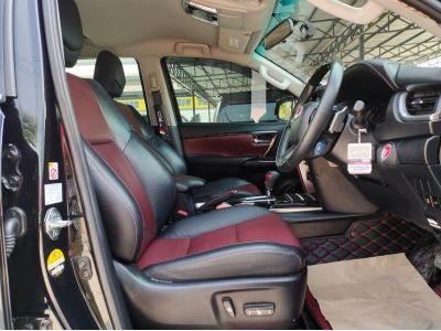 TOYOTA FORTUNER 2.8 V.4WD.TRD AT ปี 2019 รูปที่ 9