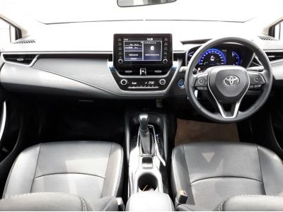 ปี 2021 TOYOTA COROLLA ALTIS 1.8 HYBRID PREIUM CC. สี ขาว เกียร์ Auto รูปที่ 9