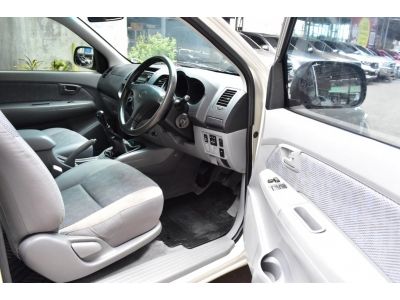 2011 TOYOTA VIGO SMART CAB 2.7 E ( เบนซิน/LPG ) รูปที่ 9