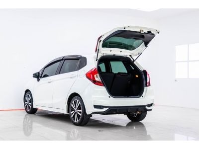 2018 HONDA JAZZ GK 1.5 RS ผ่อน 4,769 บาท 12 เดือนแรก รูปที่ 9