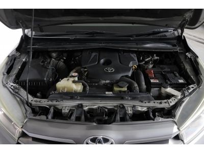 ปี2017 TOYOTA INNOVA CRYSTA 2.8 V AT รูปที่ 9