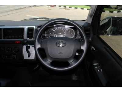 TOYOTA VENTURY 3.0 V รถตู้ รูปที่ 9