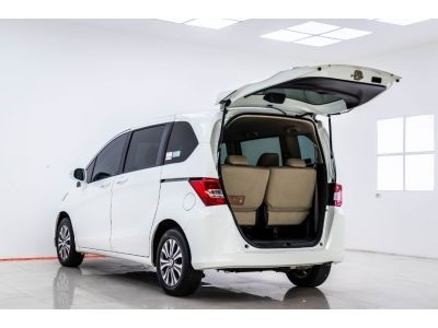 2013 HONDA FREED 1.5 EL ผ่อน 4,492 บาท 12 เดือนแรก รูปที่ 9