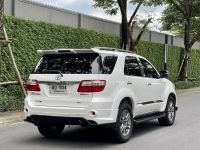 TOYOTA FORTUNER 3.0 TRD ขับ 4 ปี 11 สีขาว รูปที่ 9