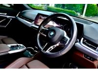 BMW X1 sDrive20i M Sport ปี2023 เกียร์ออโต้ สีขาว เบนซิน ไมล์ 17,xxx กม. รูปที่ 9