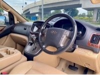 2018 HYUNDAI H-1 2.5 GRAND STAREX VIP รถบ้านมือเดียวป้ายแดง รูปที่ 9