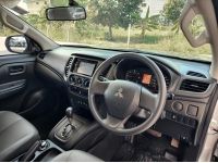 มือเดียว MITSUBISHI Triton 2.4 MIVEC GL 4WD 6AT ปี 2021 เลขไมล์น้อย  45,xxx km. รูปที่ 9