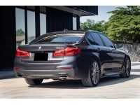 BMW Series 5 530e M Sport 2017 รูปที่ 9