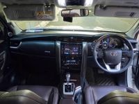 2016 TOYOTA FORTUNER 2.8V 2WD รูปที่ 9