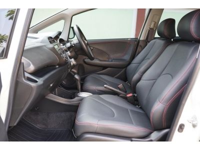 2009 Honda Jazz 1.5 V i-VTEC  สดฟรี VAT 7 % รูปที่ 10