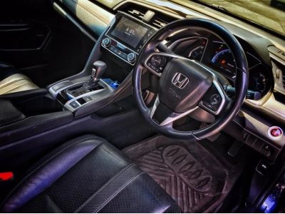 2018 Honda Civic FC 1.8EL เครดิตดีฟรีดาวน์ รูปที่ 10