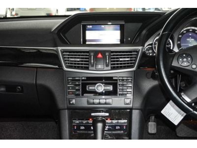 Mercedes Benz E class 1.8 Auto ปี 2010 รูปที่ 10