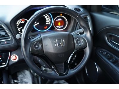 2019 HONDA HR-V 1.8 RS  A/T สีเทา รูปที่ 10