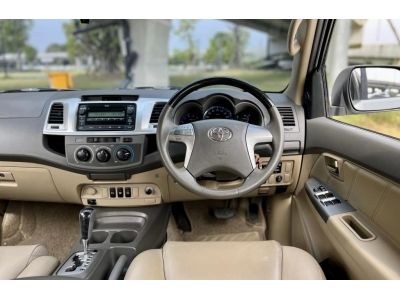 2013 TOYOTA FORTUNER 2.5 G  เครดิตดีฟรีดาวน์ รูปที่ 10