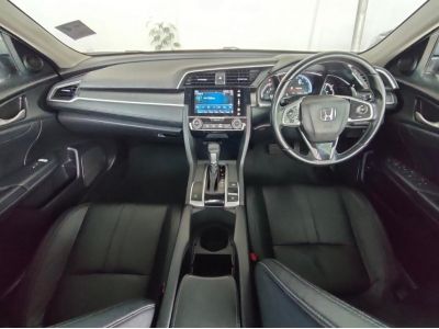 HONDA CIVIC 1.8 EL (FC) CC. ปี 2017สี เงิน เกียร์ Auto รูปที่ 10