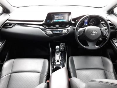 TOYOTA C-HR 1.8 HYBRID HI CC. ปี 2018 สี ขาว เกียร์ Auto รูปที่ 10