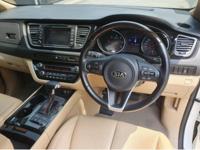 2017 KIA GRAND CARNIVAL 2.2 EX รูปที่ 10