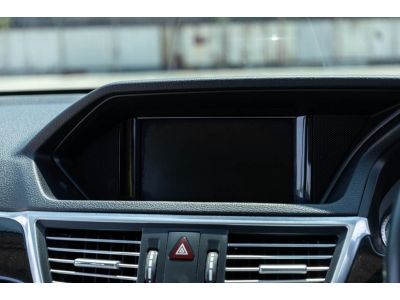 ปี2011 MERCEDES BENZ E300 W212 AVANTGARDE 3.0 V6 AT รูปที่ 10