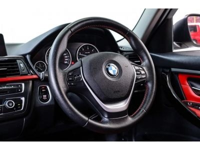 2013 BMW SERIES 3 320d SPORT รูปที่ 10