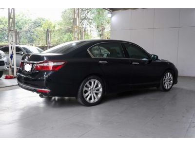 ปี2017 HONDA ACCORD G9 2.4 EL MINOR CHANGE CVT   ตัวท้อป รูปที่ 10