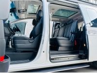 HYUNDAI STARIA 2.2 Diesel Premium with Sunroof 2022 สีขาว Warranty 5 ปี รูปที่ 10