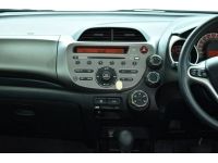 2011 Honda JAZZ 1.5 V i-VTEC รถเก๋ง 5 ประตู ฟรีดาวน์ ตัวไมเนอร์เช้นท์ ขับดีมากคันนี้ รูปที่ 10