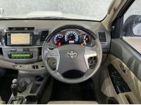Toyota Fortuner 3.0V 4WD 2012 MT สีขาว รูปที่ 10