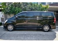 Hyundai H1 2.5 Deluxe (แต่งภายใน VIP 7 ที่นั่ง) เครื่องยนต์: ดีเซล เกียร์: ออโต้  ปี : 2013 สี: ดำ รูปที่ 10