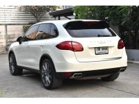 รุ่นรถ : Porsche Cayenne 3.0D V6 เครื่องยนต์:ดีเซล เกียร์: ออโต้ ปี: 2011 สี: ขาว รูปที่ 10